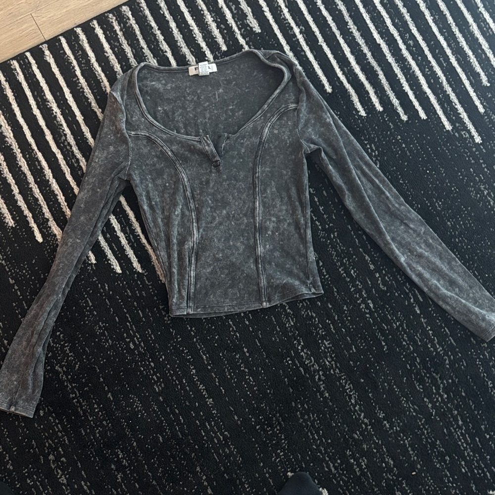 RSQ Washed Black Scoop-Neck Long Sleeve Top